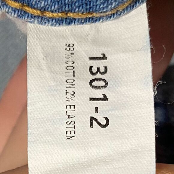 PIRAL 28x34 Mid Rise Stretch Flare Jeans Double Button Wide Leg Denim EUC - Picture 7 of 10